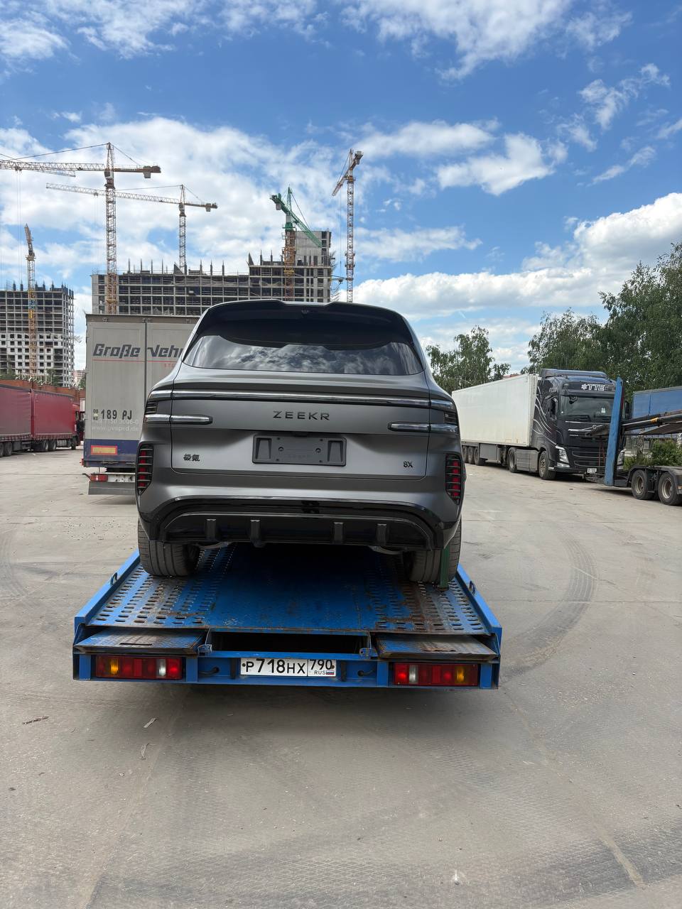 Эвакуатор зимой в Железнодорожном — вытаскиваем авто из снега